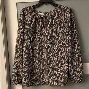 Maurice’s Grey and Silver Women's Blouse